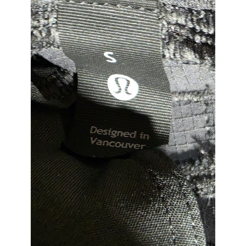 Lululemon Womens Small Black Cargo Utility Pants Zip Cuff Athletic Jogger BH - Picture 9 of 10
